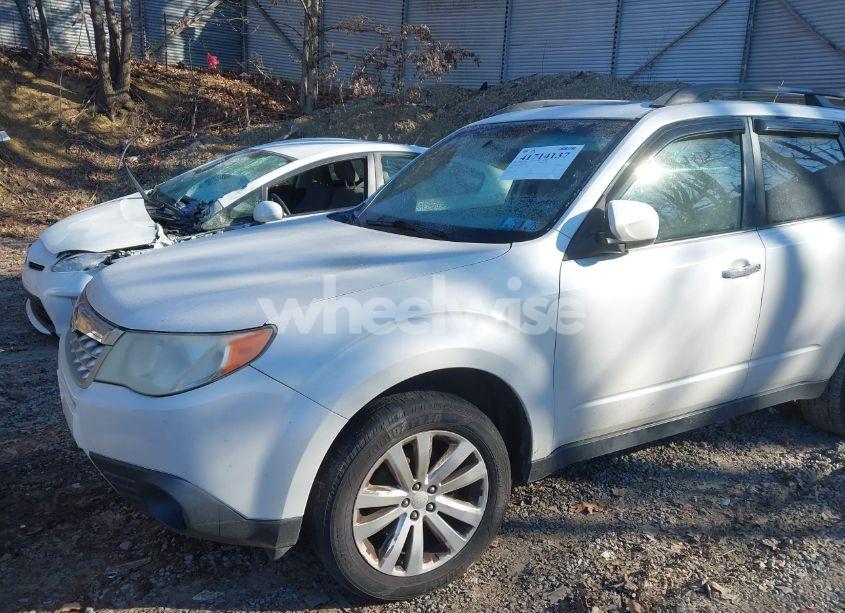 Photo 6 of 2013 Subaru Forester 2.5X LIMITED (VIN JF2SHAEC2DH440885)