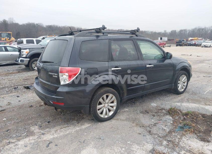 Photo 4 of 2011 Subaru Forester 2.5X LIMITED (VIN JF2SHAEC3BH745745)