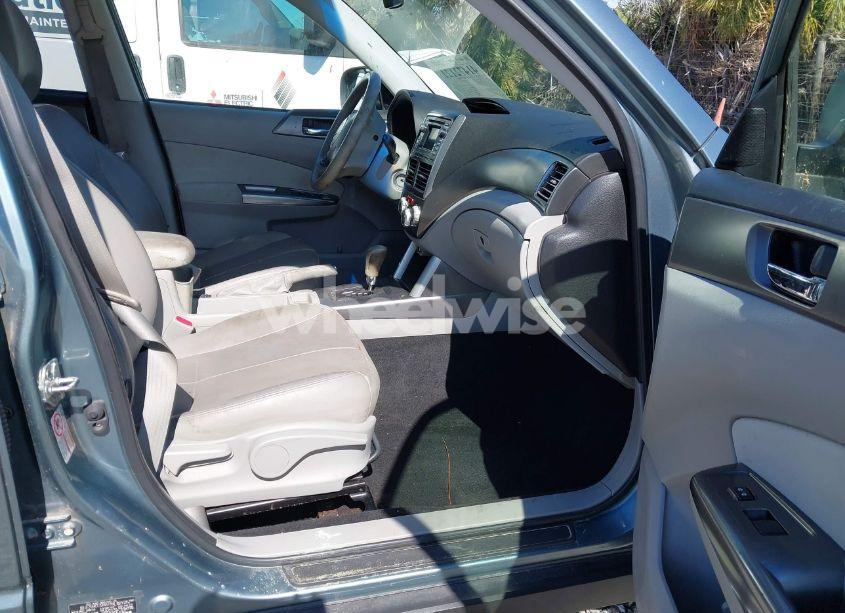 Photo 5 of 2013 Subaru Forester 2.5X LIMITED (VIN JF2SHAEC3DH441866)