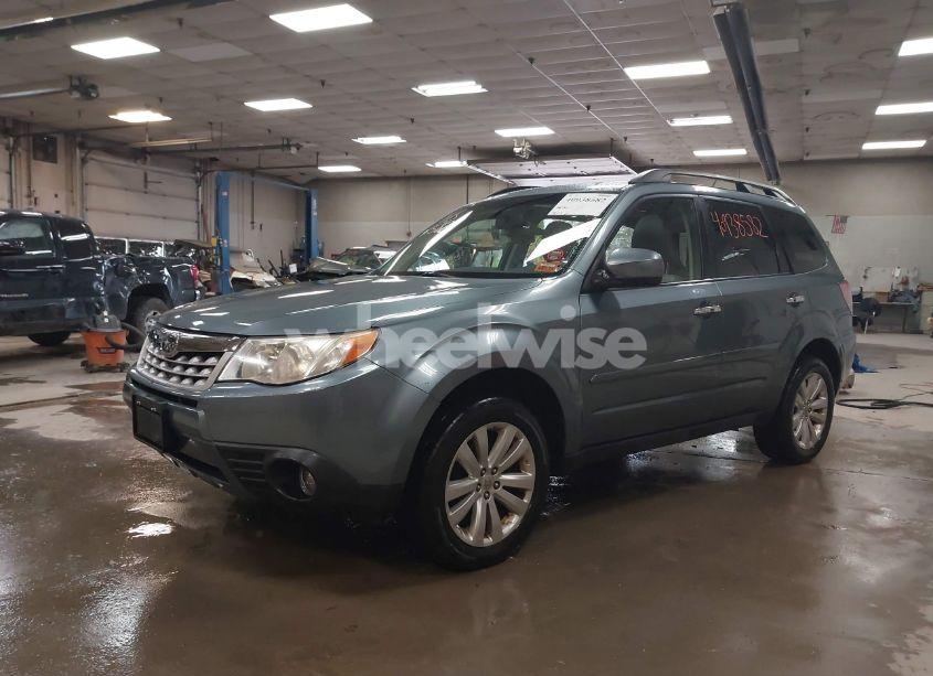 Photo 2 of 2012 Subaru Forester 2.5X LIMITED (VIN JF2SHAEC4CH406199)