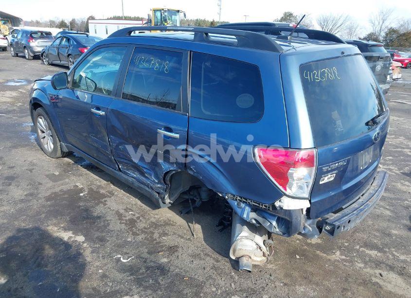 Photo 3 of 2012 Subaru Forester 2.5X LIMITED (VIN JF2SHAEC4CH420071)