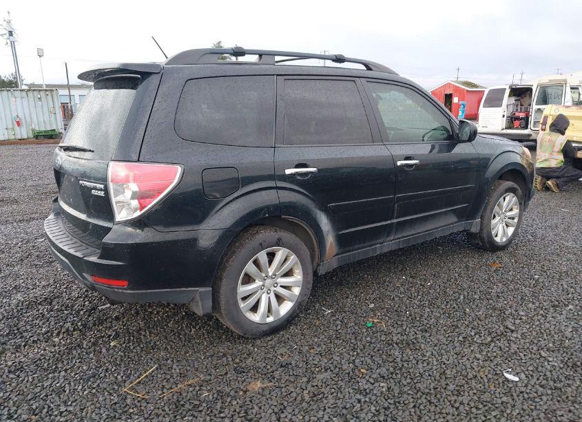 Photo 4 of 2013 Subaru Forester 2.5X LIMITED (VIN JF2SHAEC6DH404603)