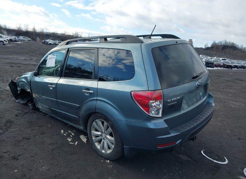 Photo 3 of 2011 Subaru Forester 2.5X LIMITED (VIN JF2SHAEC7BH753590)