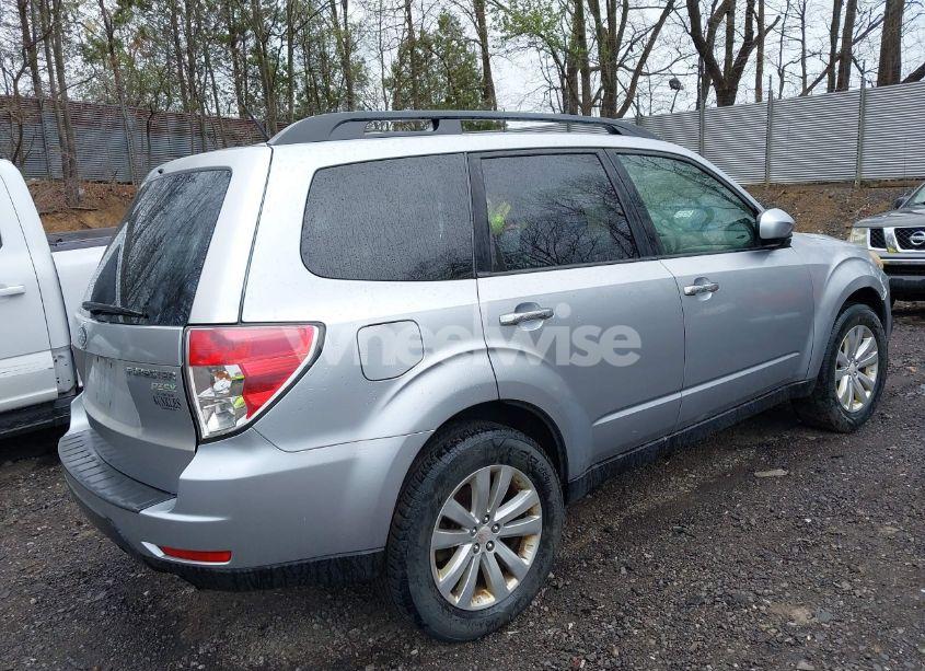 Photo 4 of 2012 Subaru Forester 2.5X LIMITED (VIN JF2SHAEC7CH419609)
