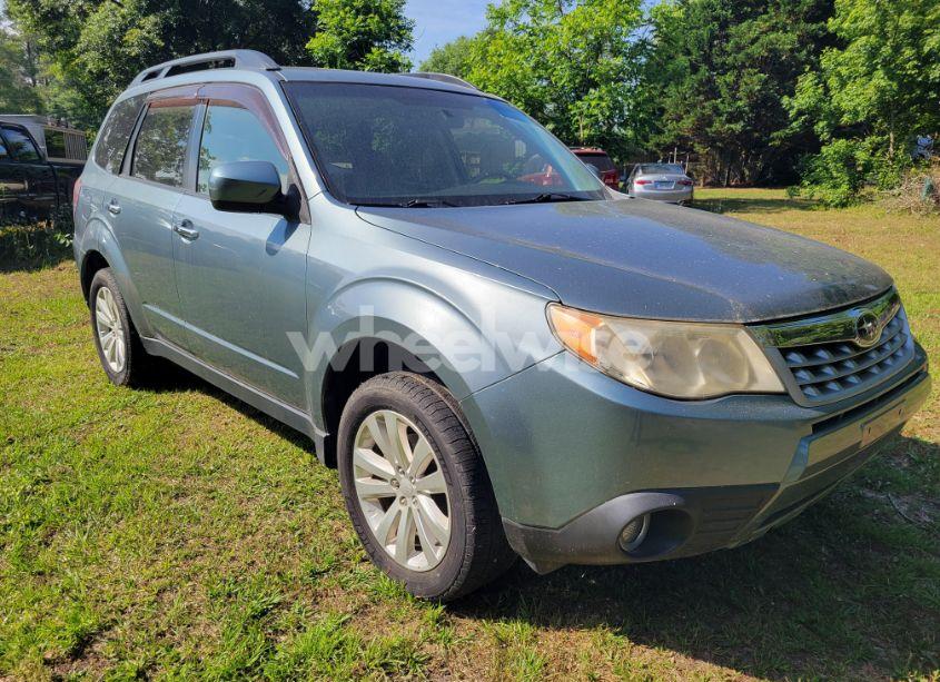 2013 Subaru Forester 2.5X LIMITED (VIN JF2SHAEC7DH417229) main photo