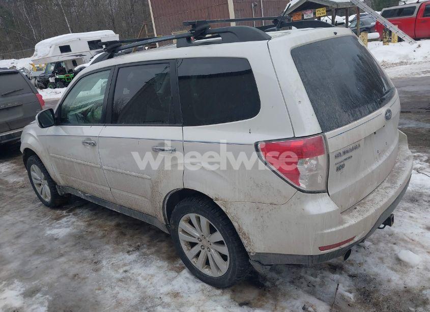 Photo 3 of 2012 Subaru Forester 2.5X LIMITED (VIN JF2SHAEC8CH411745)