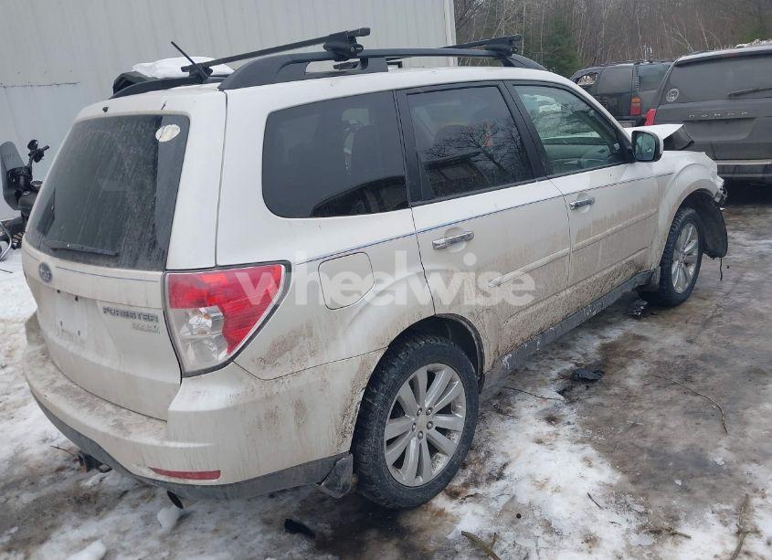 Photo 4 of 2012 Subaru Forester 2.5X LIMITED (VIN JF2SHAEC8CH411745)