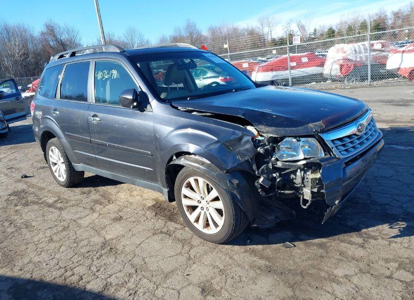 2012 Subaru Forester 2.5X LIMITED (VIN JF2SHAEC9CH430904) main photo