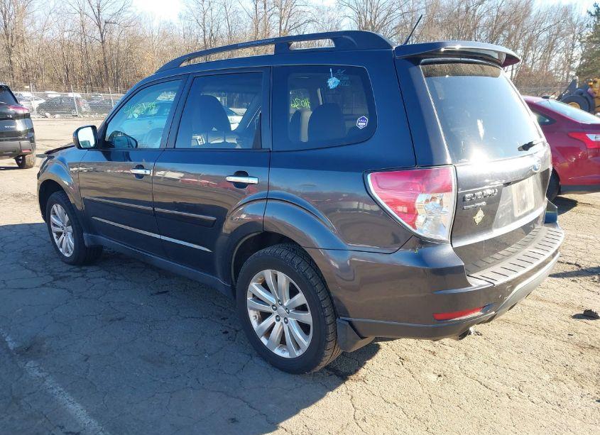 Photo 3 of 2012 Subaru Forester 2.5X LIMITED (VIN JF2SHAEC9CH430904)