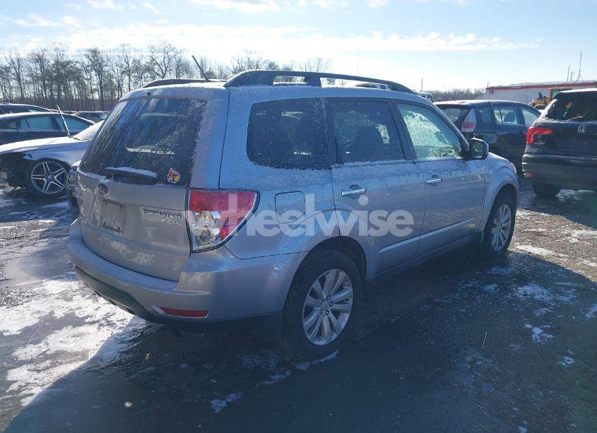 Photo 4 of 2013 Subaru Forester 2.5X LIMITED (VIN JF2SHAEC9DH446439)