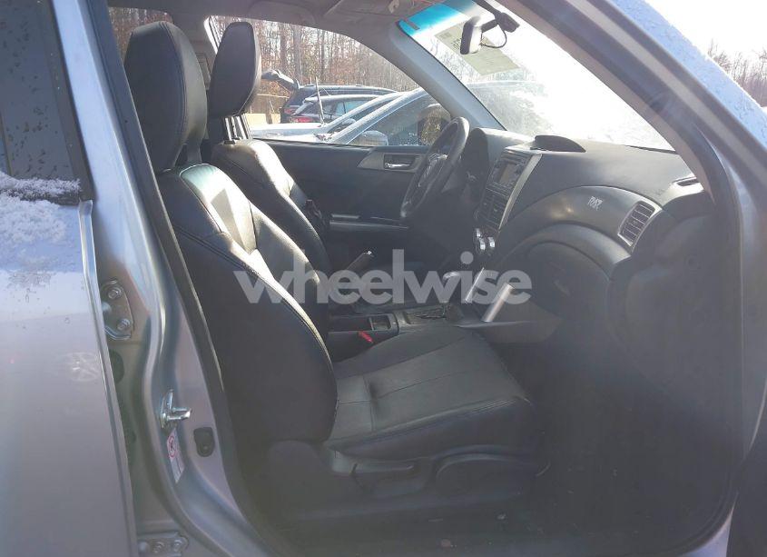 Photo 5 of 2013 Subaru Forester 2.5X LIMITED (VIN JF2SHAEC9DH446439)