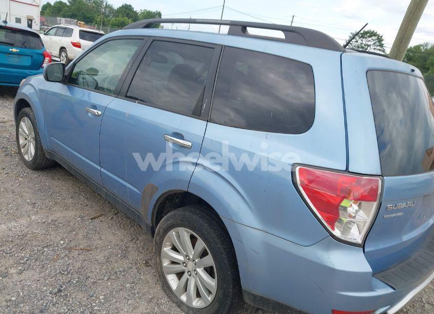 Photo 3 of 2011 Subaru Forester 2.5X LIMITED (VIN JF2SHAECXBH704853)