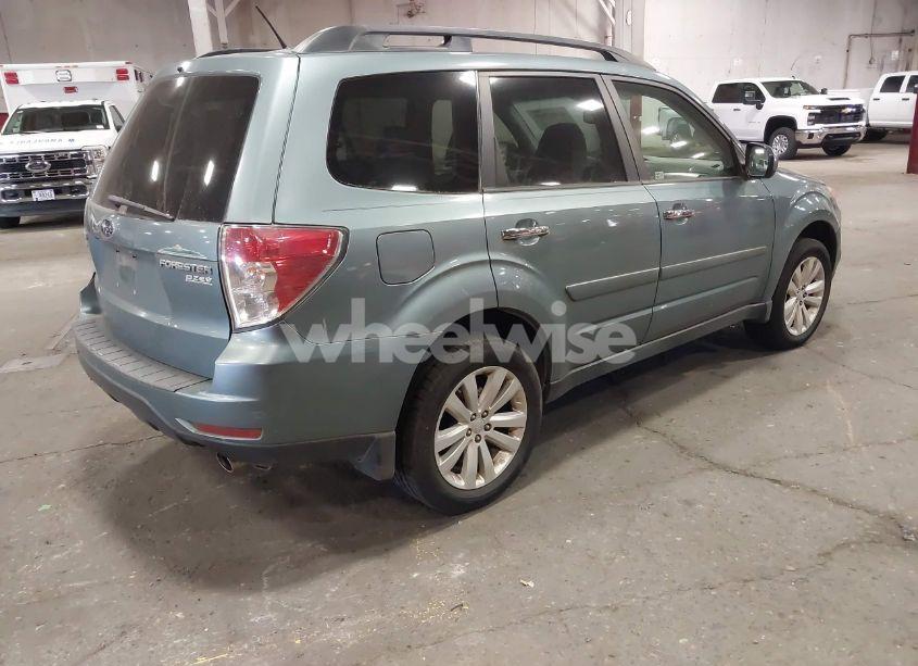 Photo 4 of 2012 Subaru Forester 2.5X LIMITED (VIN JF2SHAECXCH432841)