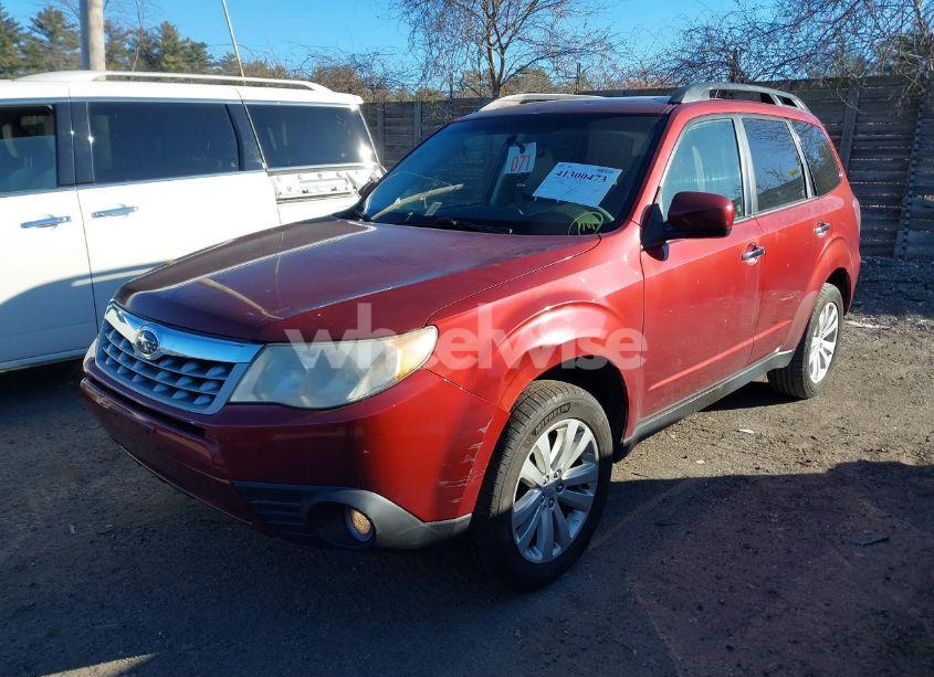 Photo 2 of 2012 Subaru Forester 2.5X LIMITED (VIN JF2SHAECXCH464690)
