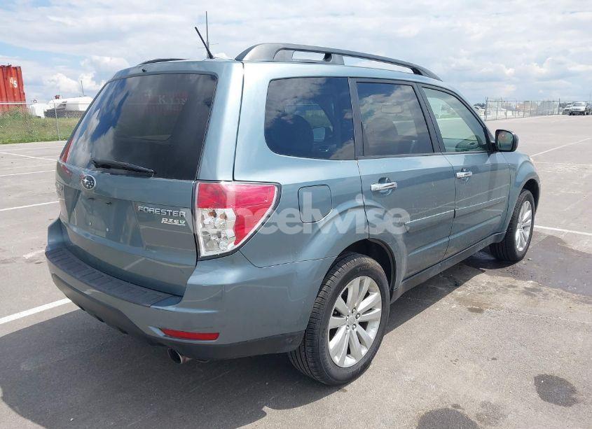 Photo 4 of 2013 Subaru Forester 2.5X LIMITED (VIN JF2SHAECXDH428595)