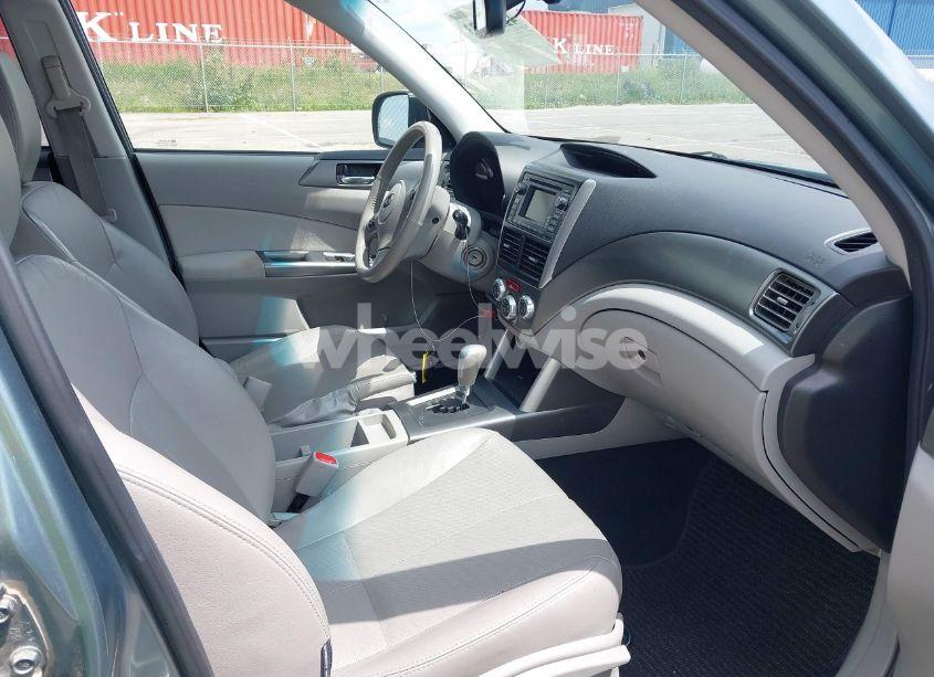 Photo 5 of 2013 Subaru Forester 2.5X LIMITED (VIN JF2SHAECXDH428595)