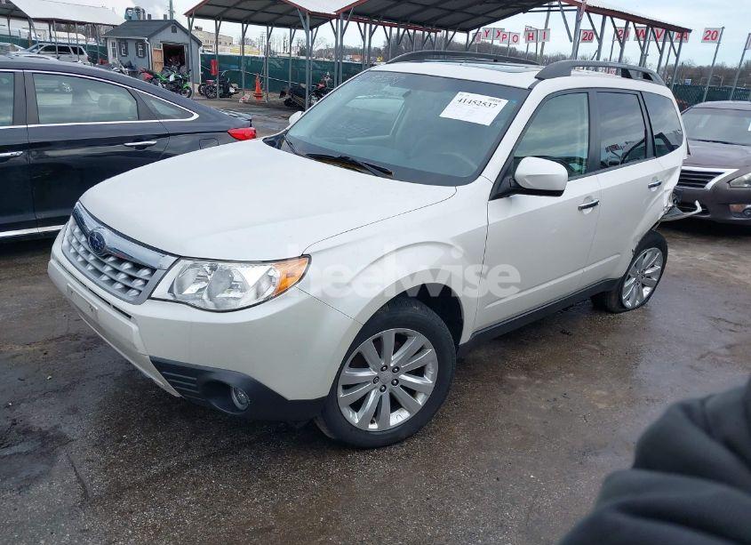 Photo 2 of 2012 Subaru Forester 2.5X LIMITED (VIN JF2SHAFC1CH426201)