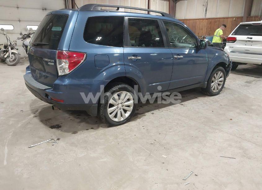 Photo 4 of 2012 Subaru Forester 2.5X LIMITED (VIN JF2SHAFC2CH414901)