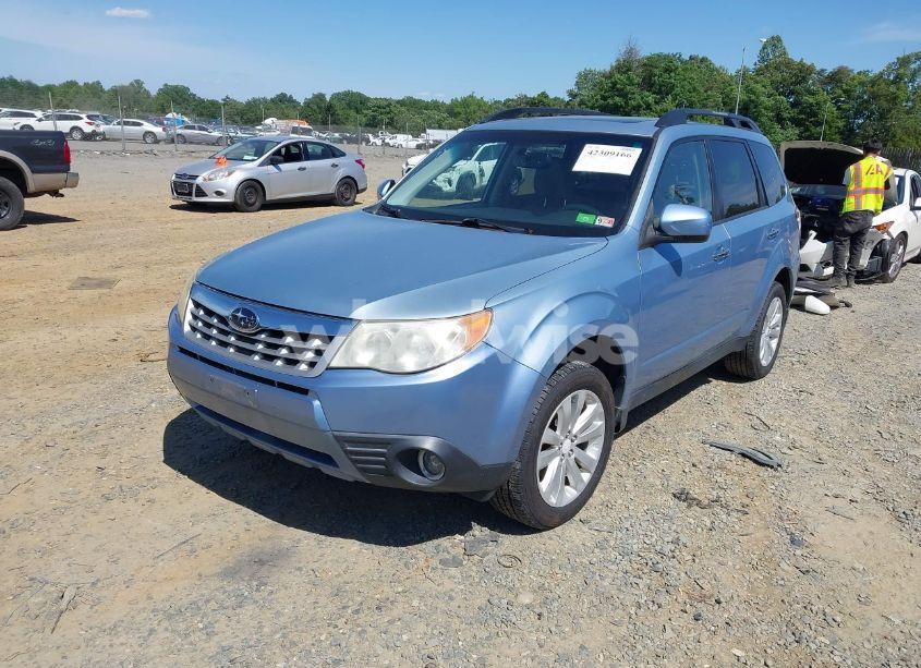 Photo 2 of 2011 Subaru Forester 2.5X LIMITED (VIN JF2SHAFC5BH769656)