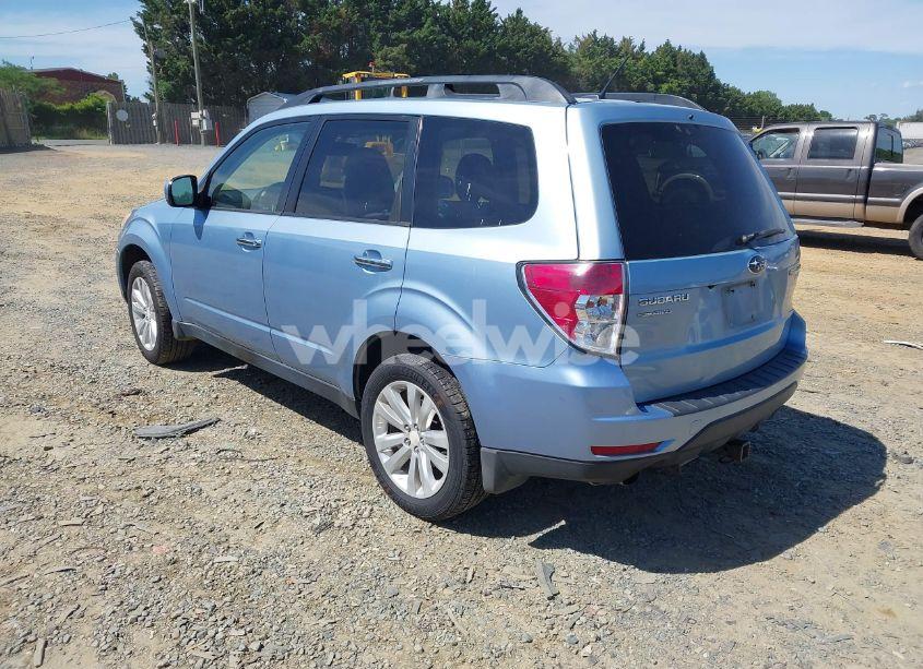 Photo 3 of 2011 Subaru Forester 2.5X LIMITED (VIN JF2SHAFC5BH769656)