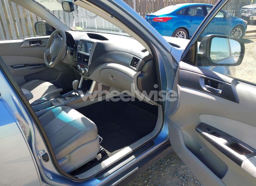 Photo 5 of 2011 Subaru Forester 2.5X LIMITED (VIN JF2SHAFC5BH769656)