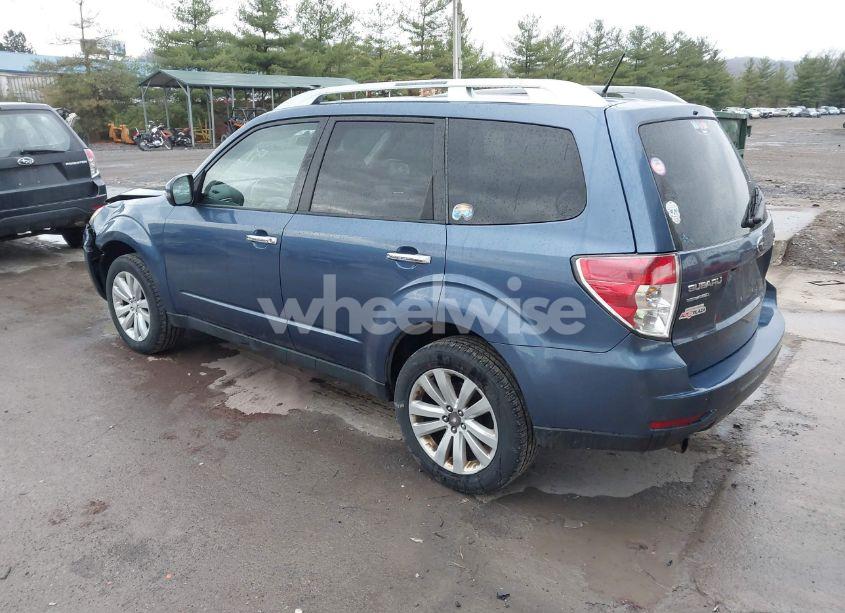 Photo 3 of 2011 Subaru Forester 2.5X TOURING (VIN JF2SHAGCXBH755296)