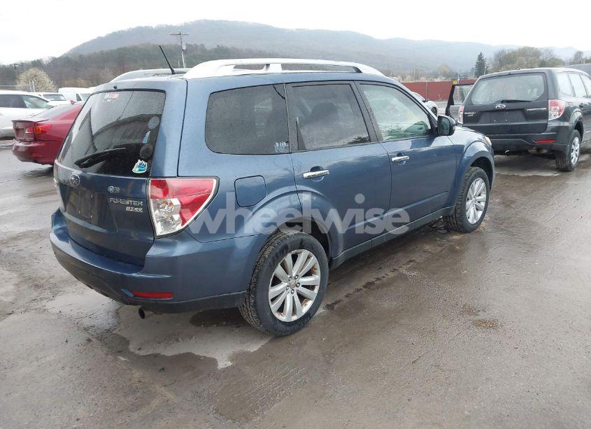 Photo 4 of 2011 Subaru Forester 2.5X TOURING (VIN JF2SHAGCXBH755296)