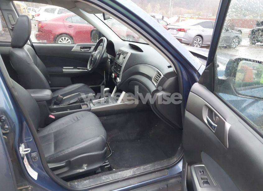 Photo 5 of 2011 Subaru Forester 2.5X TOURING (VIN JF2SHAGCXBH755296)