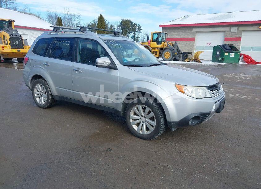 2011 Subaru Forester 2.5X TOURING (VIN JF2SHAGCXBH759011) main photo