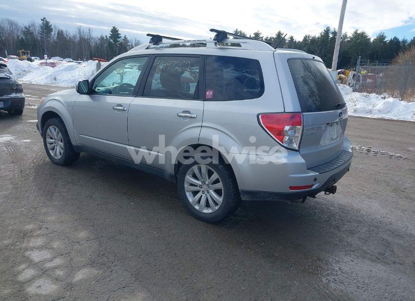 Photo 3 of 2011 Subaru Forester 2.5X TOURING (VIN JF2SHAGCXBH759011)