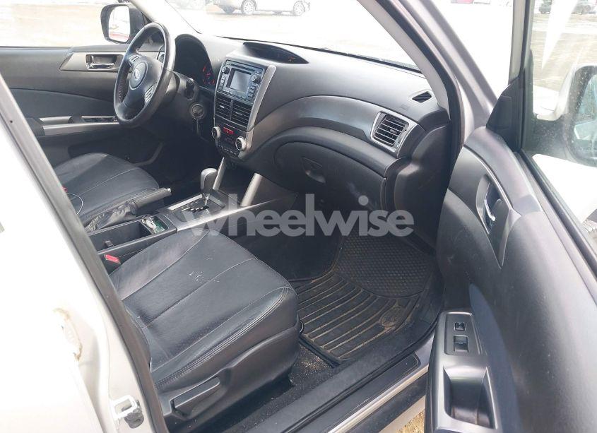 Photo 5 of 2011 Subaru Forester 2.5X TOURING (VIN JF2SHAGCXBH759011)