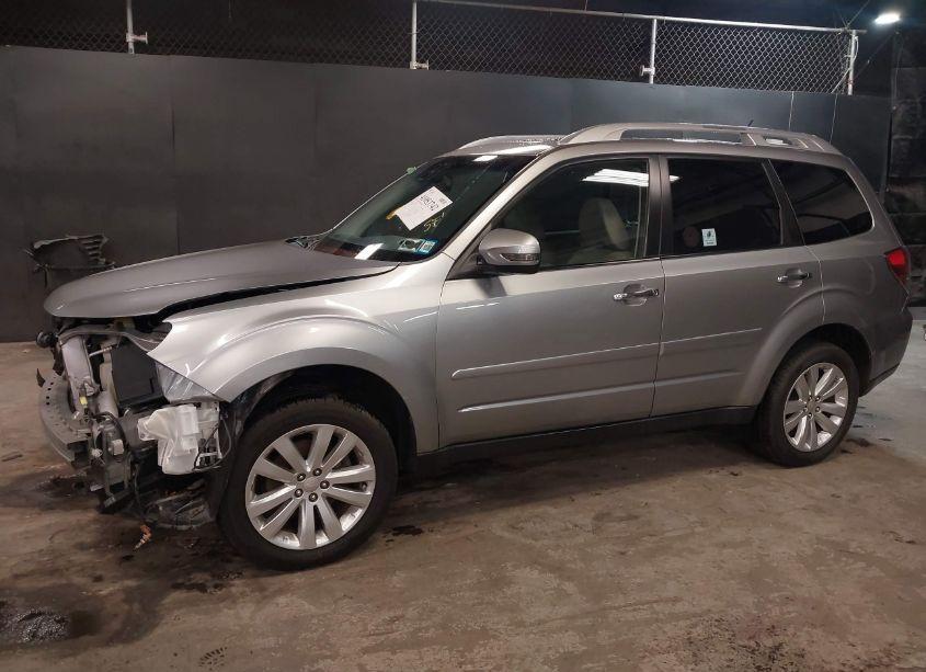 Photo 2 of 2011 Subaru Forester 2.5X TOURING (VIN JF2SHAHC0BH750316)