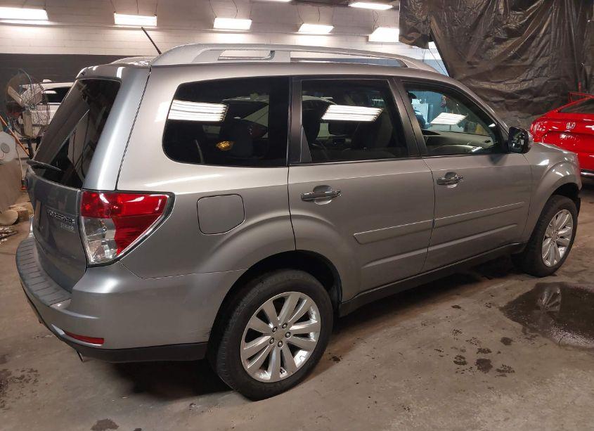 Photo 4 of 2011 Subaru Forester 2.5X TOURING (VIN JF2SHAHC0BH750316)