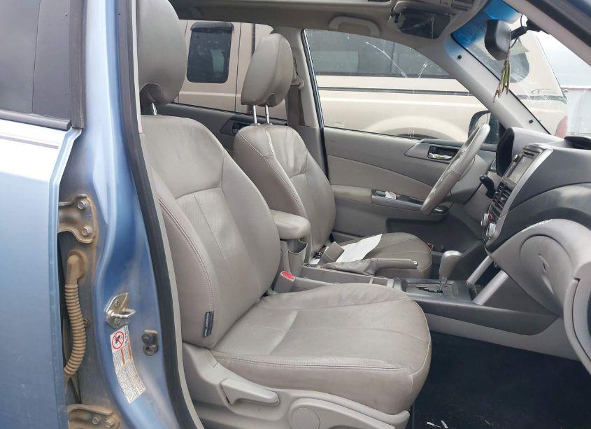 Photo 5 of 2012 Subaru Forester 2.5X TOURING (VIN JF2SHAHC0CH448235)