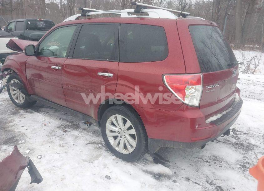 Photo 3 of 2011 Subaru Forester 2.5X TOURING (VIN JF2SHAHC4BH760749)
