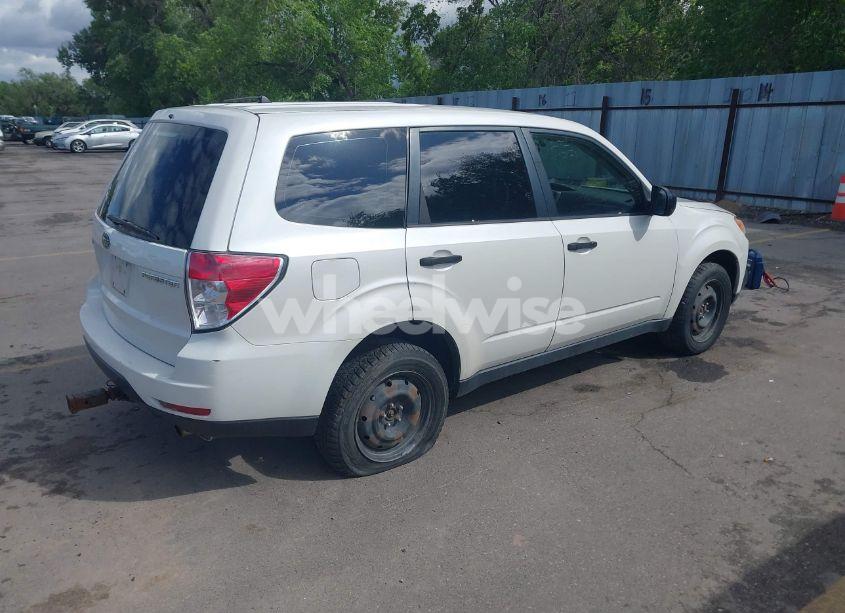 Photo 4 of 2012 Subaru Forester 2.5X (VIN JF2SHBAC4CH425475)