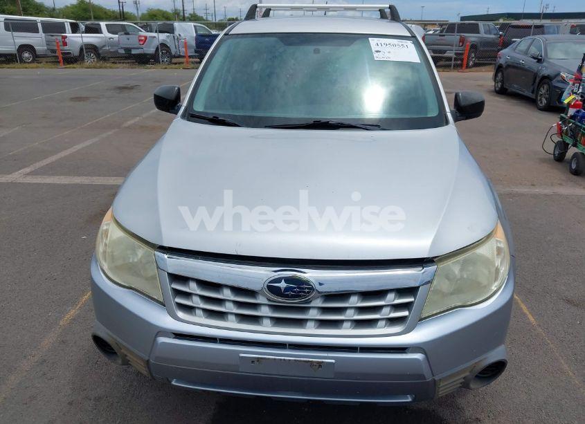 Photo 6 of 2013 Subaru Forester 2.5X (VIN JF2SHBAC5DH429066)