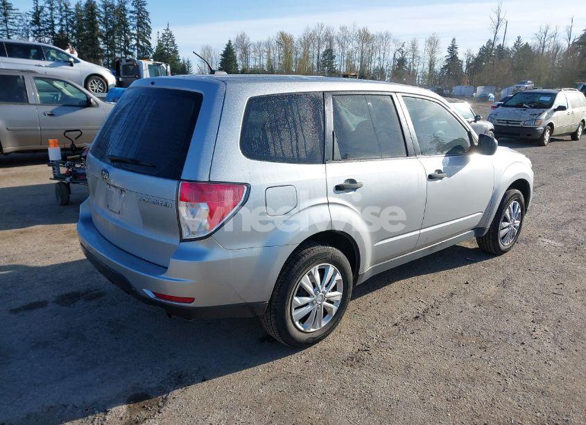 Photo 4 of 2013 Subaru Forester 2.5X (VIN JF2SHBAC8DH440224)
