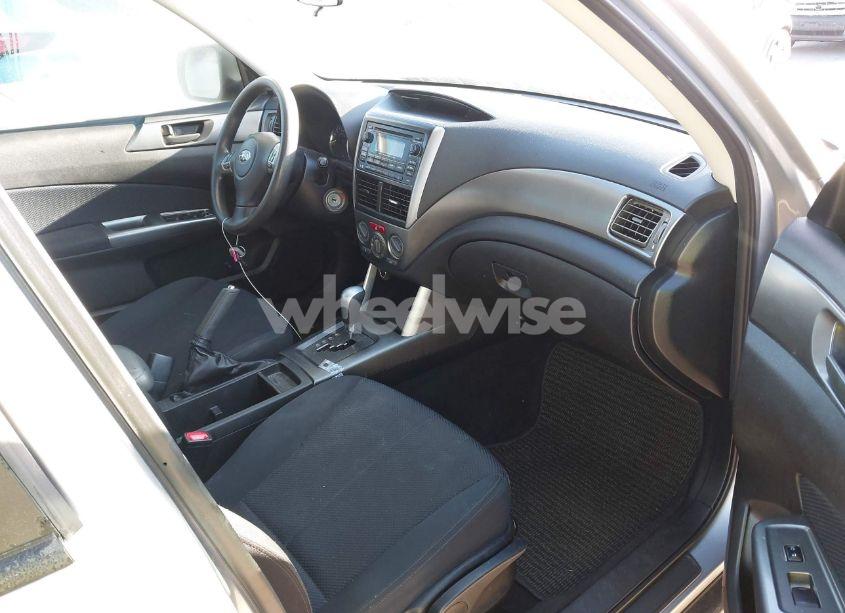 Photo 5 of 2013 Subaru Forester 2.5X (VIN JF2SHBAC8DH440224)