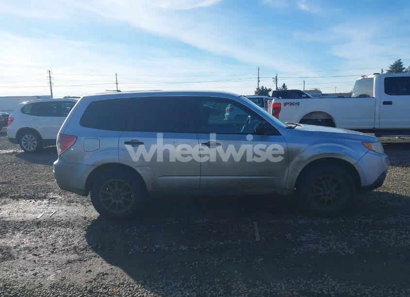 Photo 14 of 2012 Subaru Forester 2.5X (VIN JF2SHBAC9CH425553)