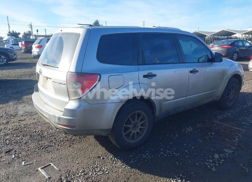 Photo 4 of 2012 Subaru Forester 2.5X (VIN JF2SHBAC9CH425553)