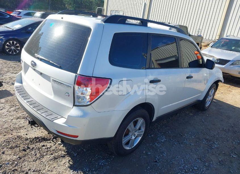 Photo 4 of 2011 Subaru Forester 2.5X (VIN JF2SHBBC0BH726726)