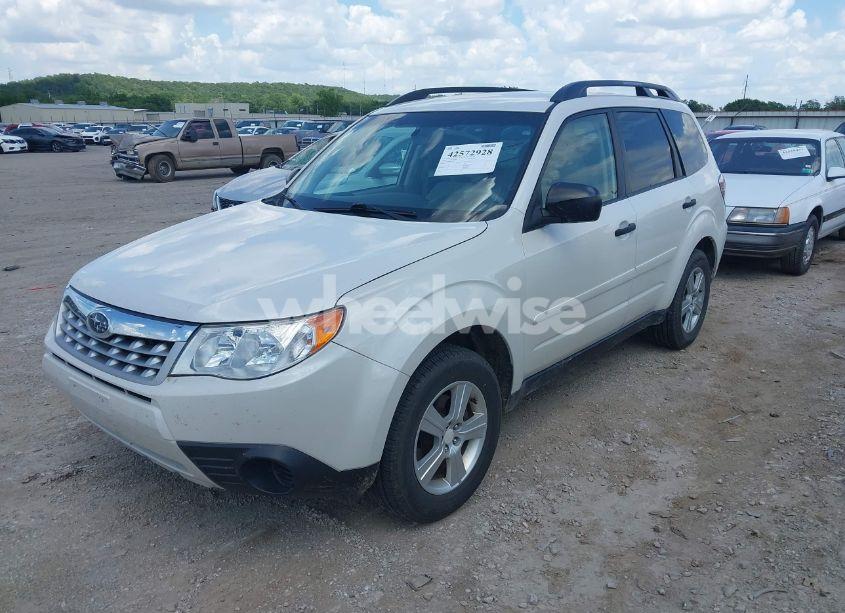 Photo 2 of 2012 Subaru Forester 2.5X (VIN JF2SHBBC0CH425133)