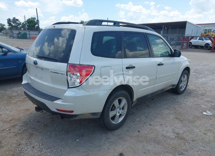 Photo 4 of 2012 Subaru Forester 2.5X (VIN JF2SHBBC0CH425133)