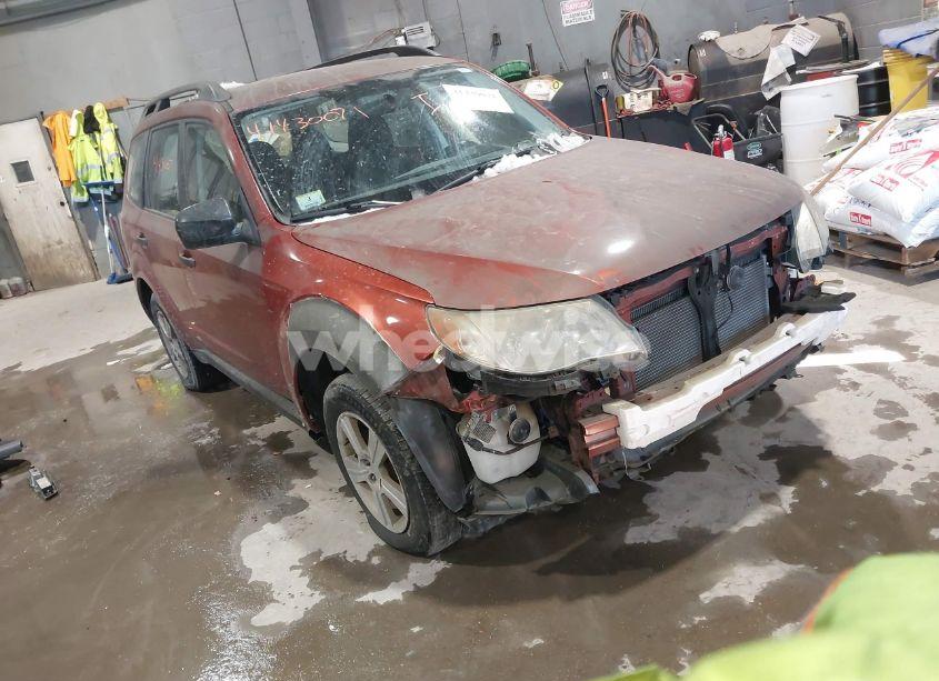 2011 Subaru Forester 2.5X (VIN JF2SHBBC1BH712477) main photo
