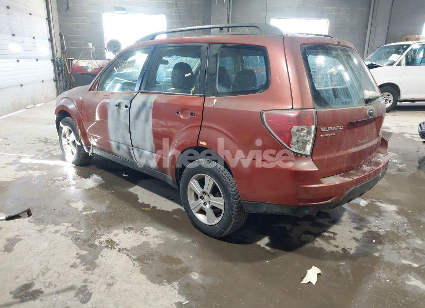 Photo 3 of 2011 Subaru Forester 2.5X (VIN JF2SHBBC1BH712477)