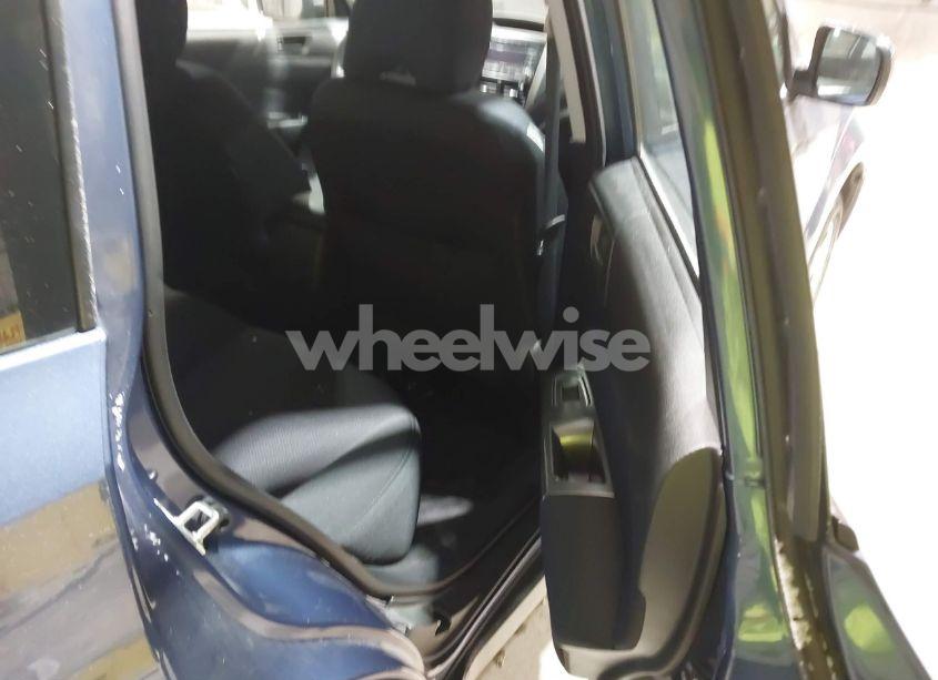 Photo 8 of 2012 Subaru Forester 2.5X (VIN JF2SHBBC1CH409216)