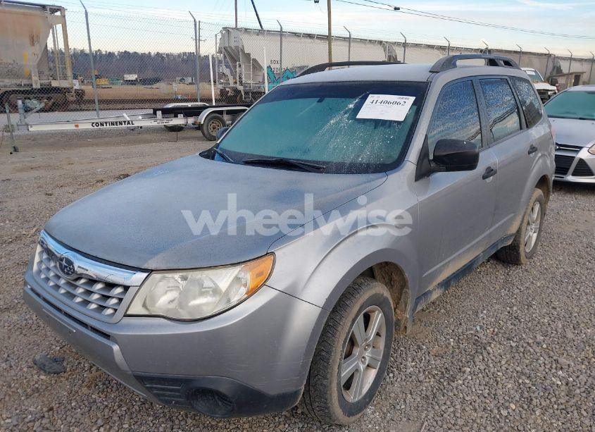 Photo 2 of 2011 Subaru Forester 2.5X (VIN JF2SHBBC2BH728400)