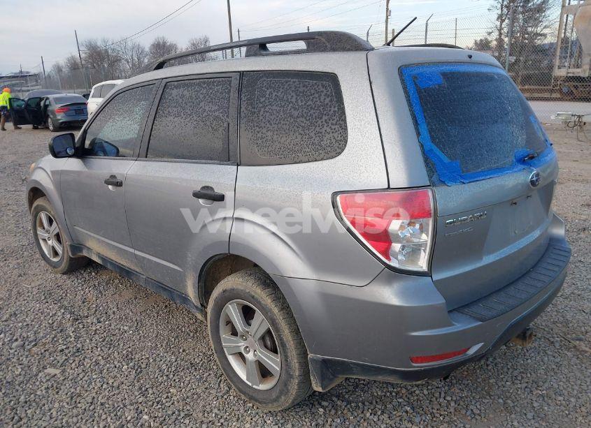 Photo 3 of 2011 Subaru Forester 2.5X (VIN JF2SHBBC2BH728400)