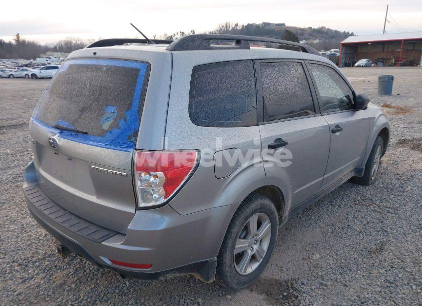 Photo 4 of 2011 Subaru Forester 2.5X (VIN JF2SHBBC2BH728400)